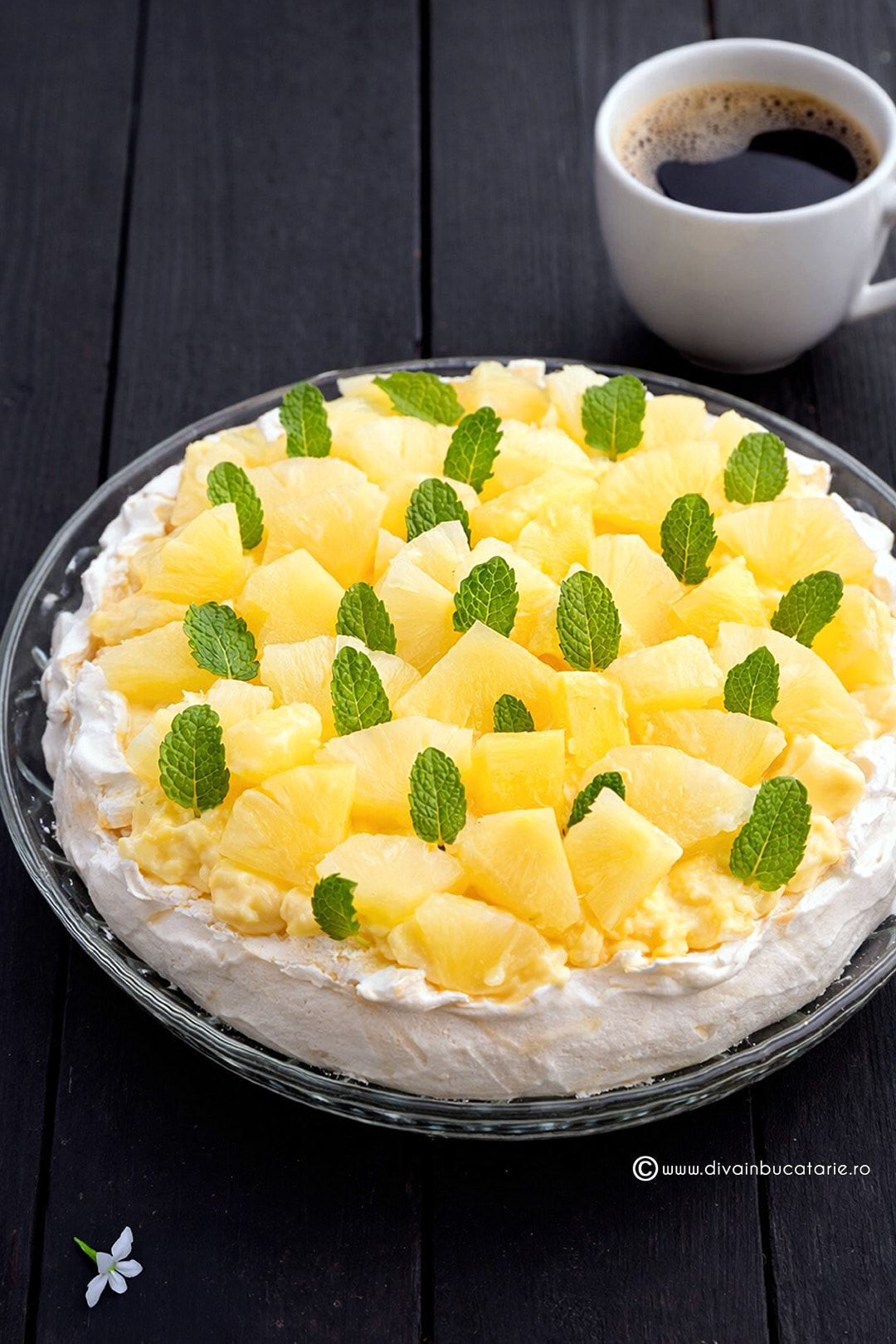 pavlova cu ananas reteta diva in bucatarie A