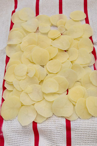 Chipsuri din cartofi crocante si sanatoase 3