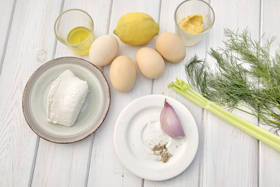 Salata de oua cu branza de vaci 1