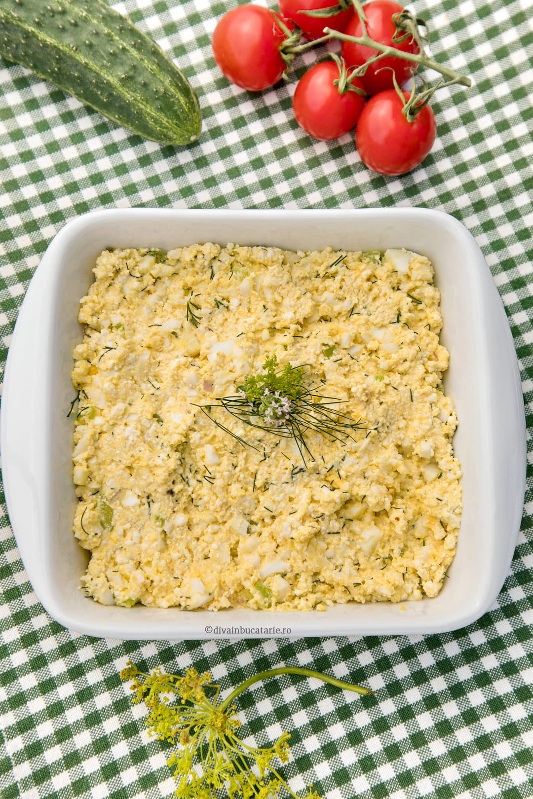 Salata de oua cu branza de vaci A