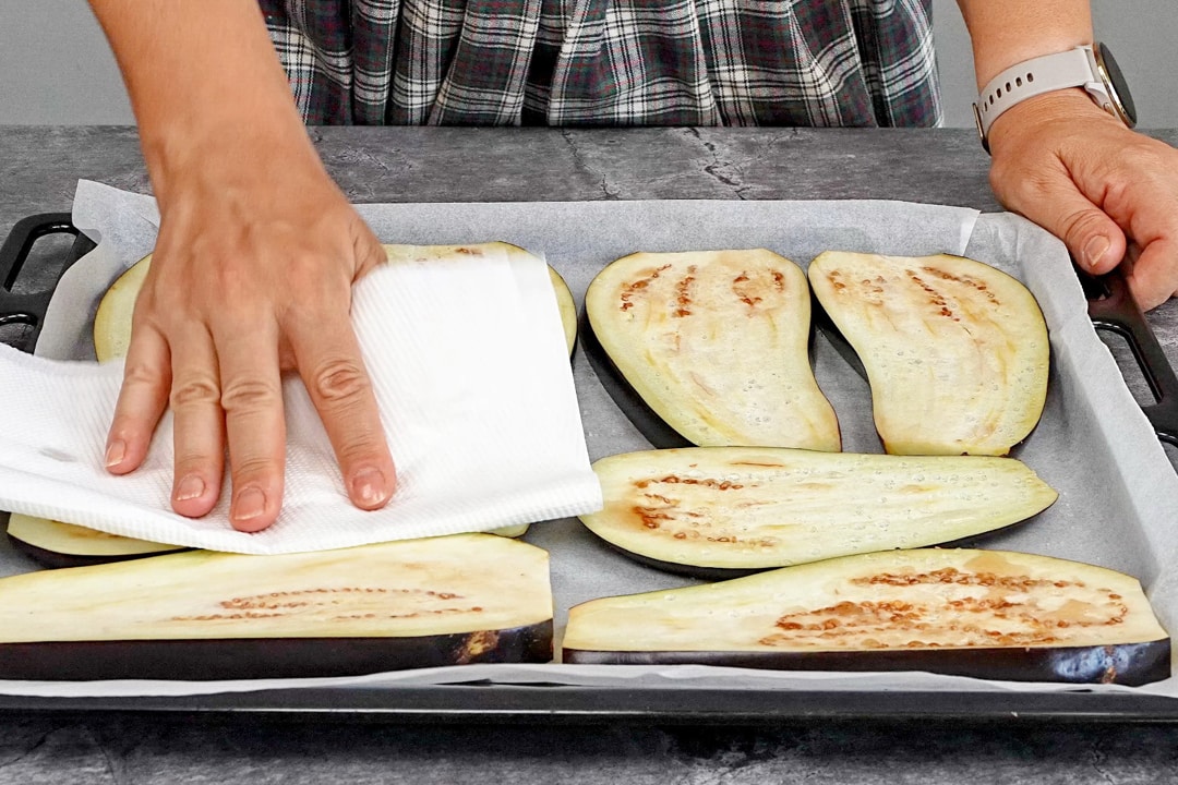 Vinete alla parmigiana sau vinete cu parmezan la cuptor 2