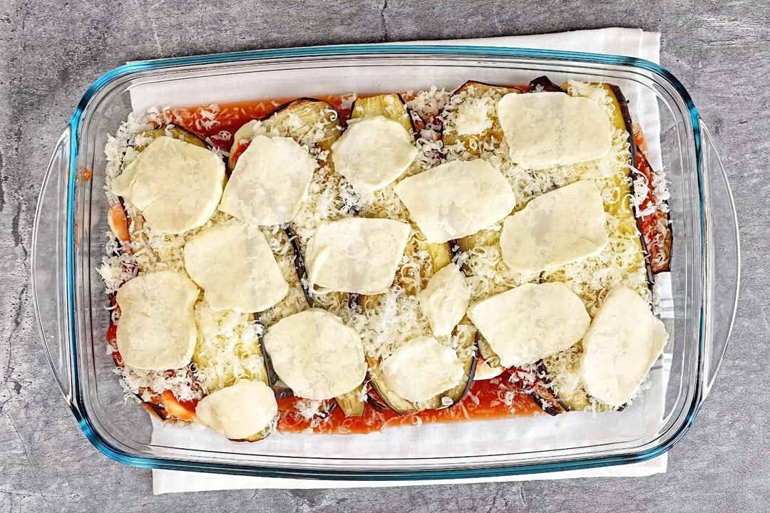 Vinete alla parmigiana sau vinete cu parmezan la cuptor 5