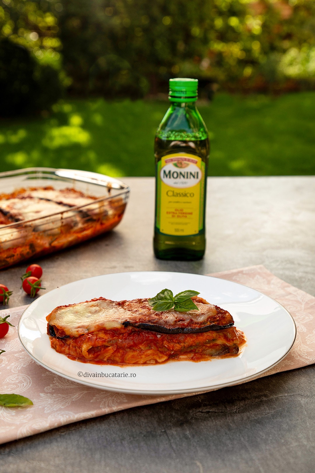 Vinete alla parmigiana sau vinete cu parmezan la cuptor C