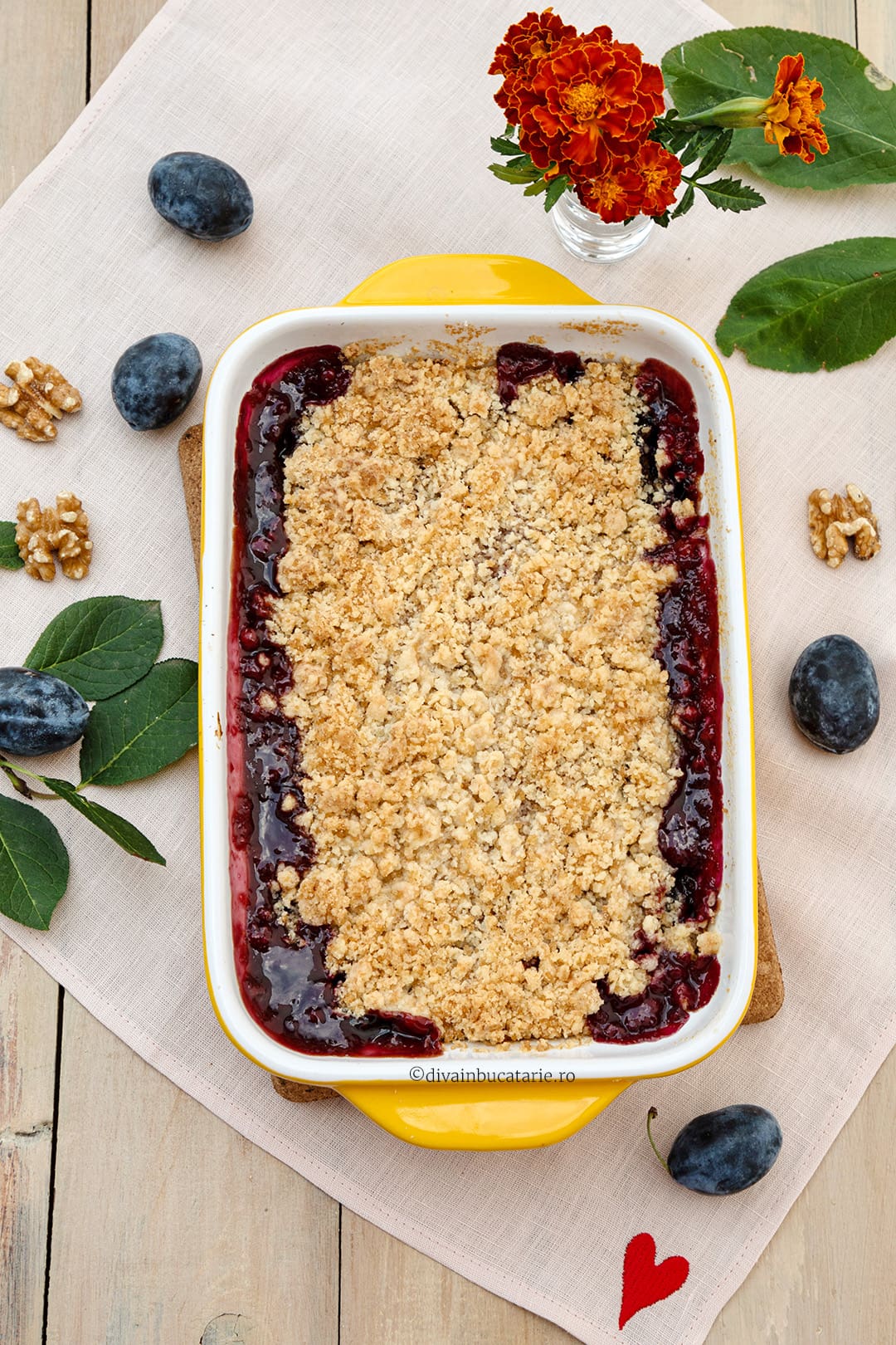 Crumble cu prune si nuca C