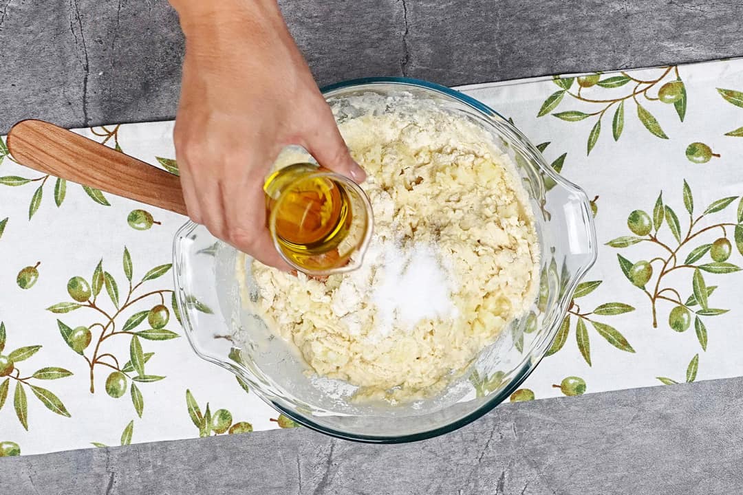 foccacia cu rosii si masline 3