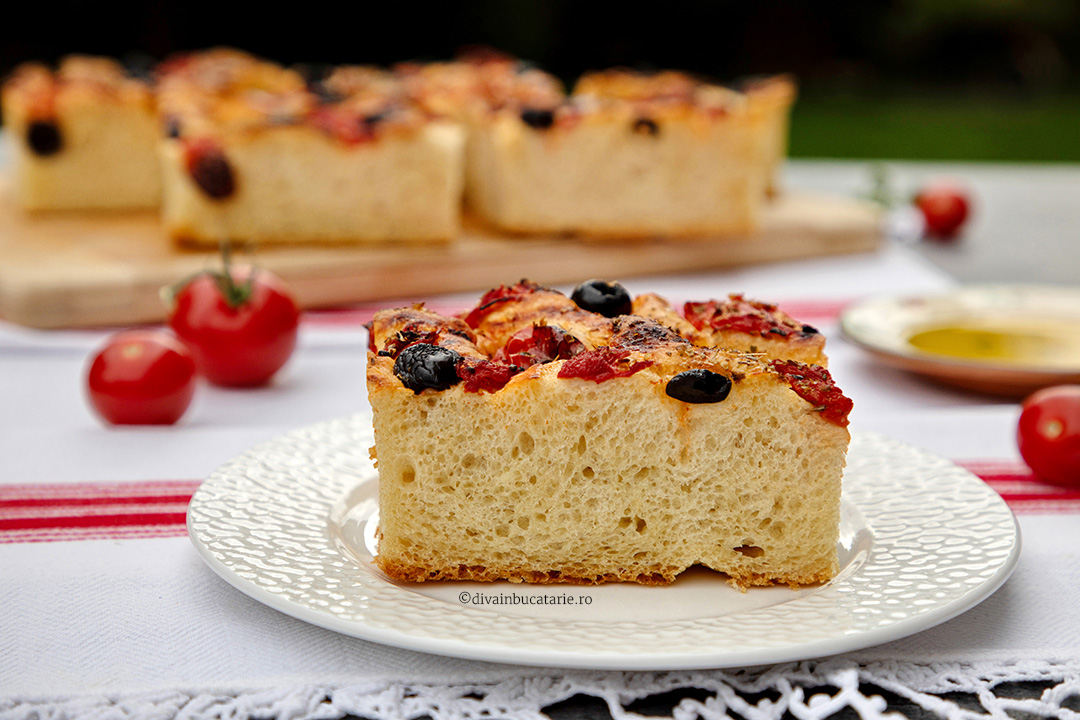foccacia cu rosii si masline B
