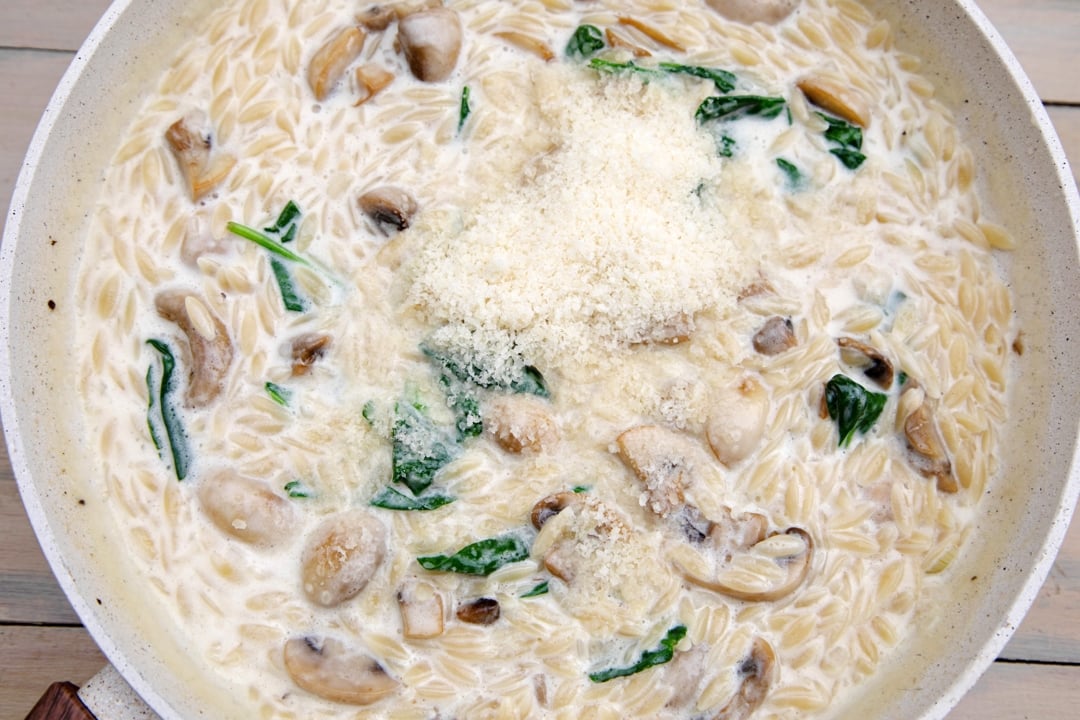 orzo cremos cu ciuperci si spanac 4