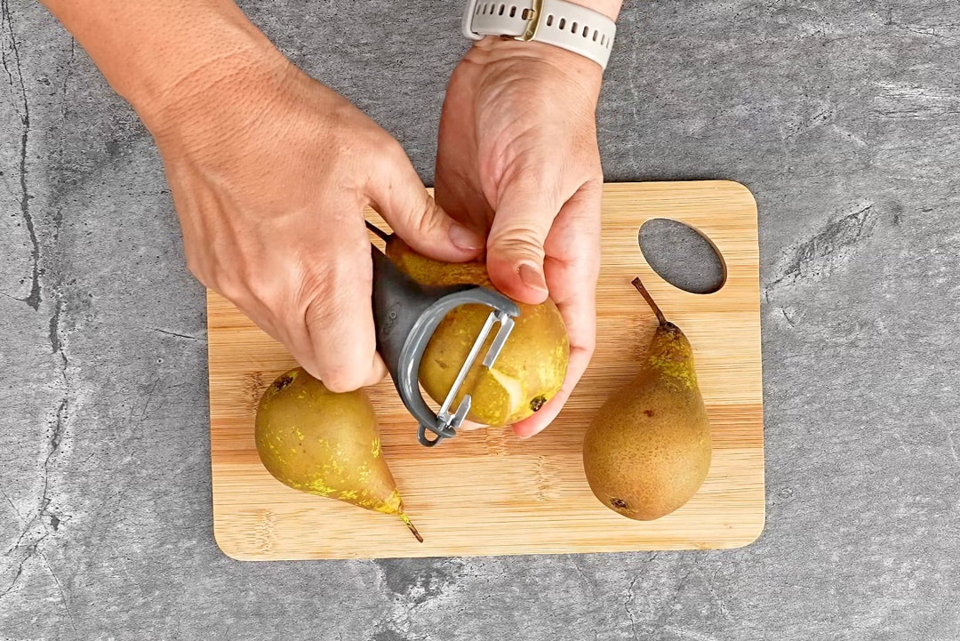 chec de ciocolata cu pere posate 2