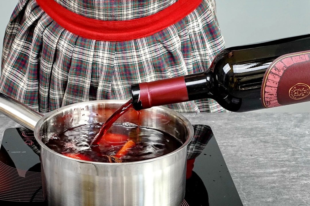 chec de ciocolata cu pere posate 3