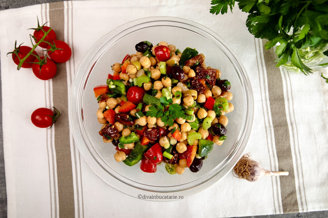 Salata cu naut si legume proaspete B