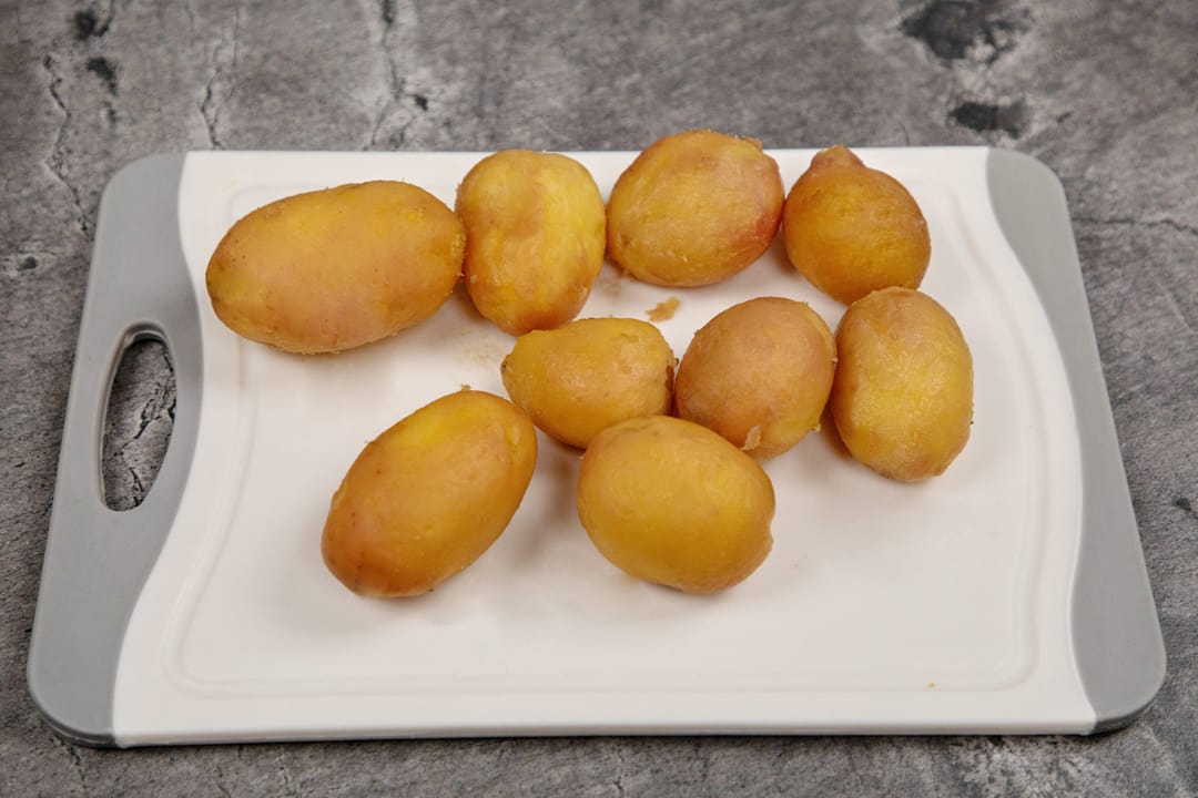 salata de cartofi cu iaurt si marar 3