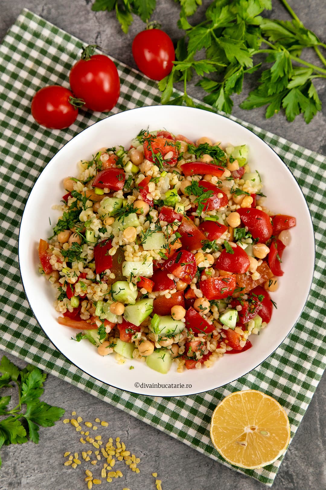 salata de bulgur cu legume proaspete A