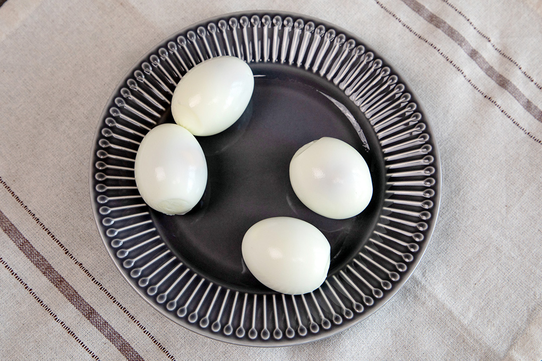 pasta de sardine cu oua fierte 1