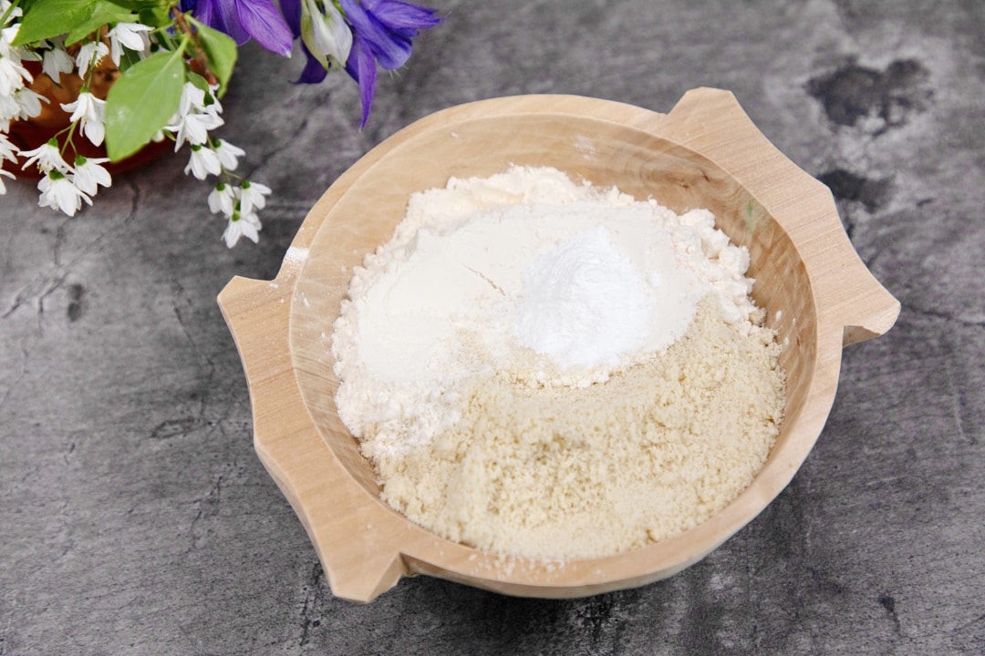 chec cu cirese, ricotta si migdale 2