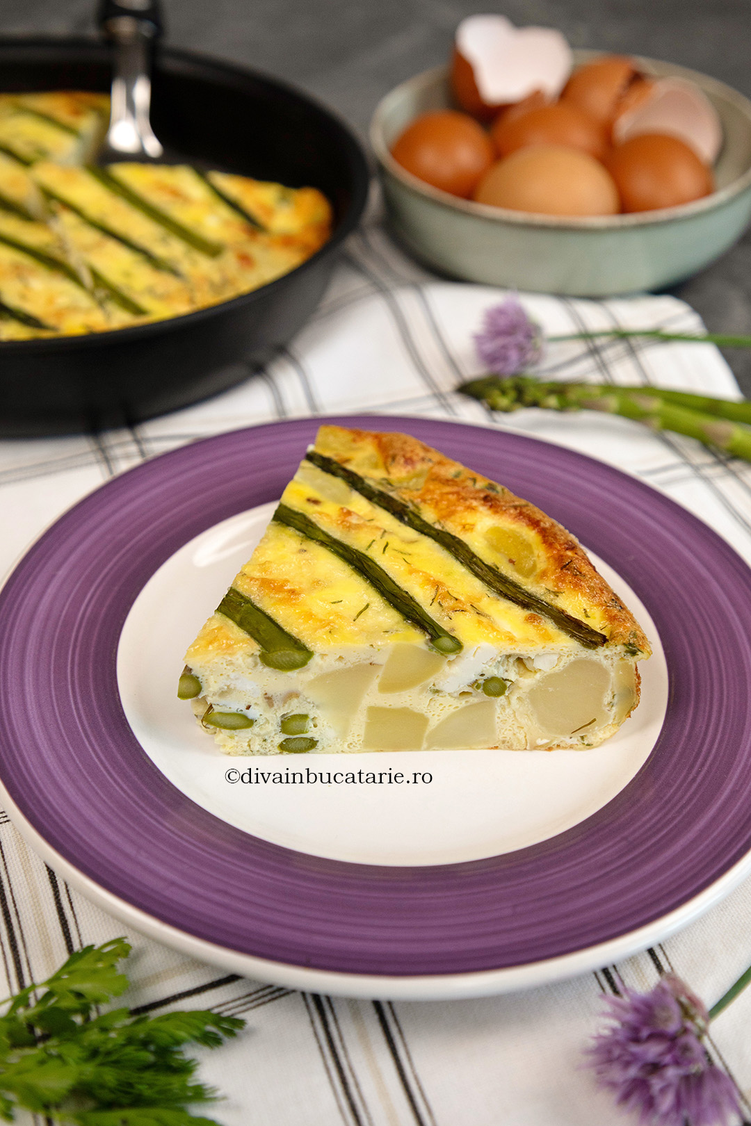 fritatta cu cartofi noi si sparanghel A
