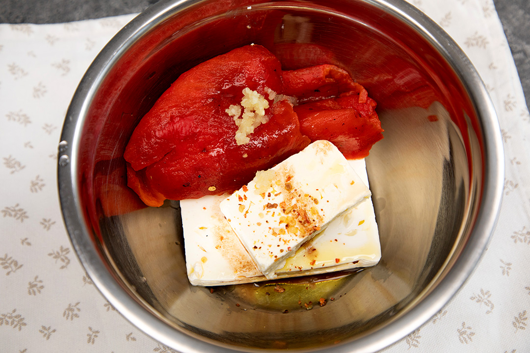 crema greceasca de feta cu ardei copt 3